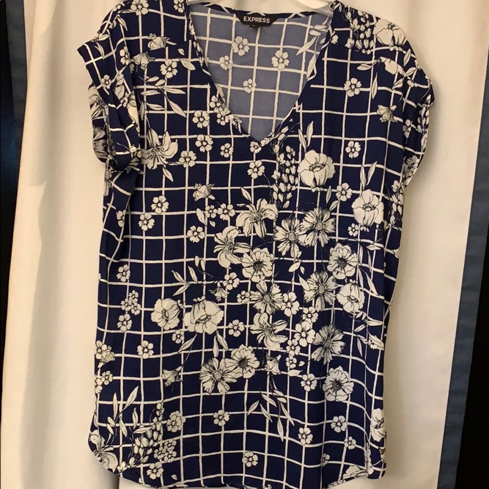 Express floral grid top